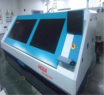 Depth-Controlled Routing Machine